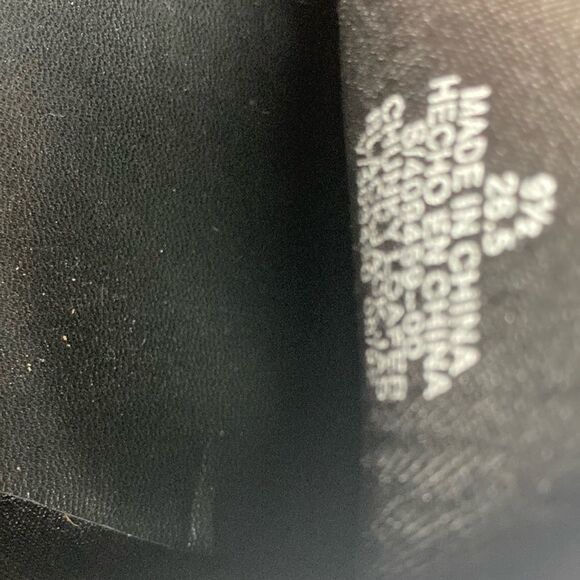 NWT OLD NAVY 9.5 Unisex Black Shiny Patent Chunky Loafers - Picture 3 of 11